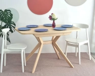 Owalny stół jadalniany BIJU FIN 120x80 Jesion