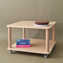 Stolik Kawowy na Kółkach ASHME 64x64cm Orzech