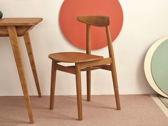 Drewniane krzesło do jadalni Biju Biały Jesion