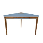 Biurko narożne ASHME 114x85cm z szufladą na klawiaturę, delikatny błękit